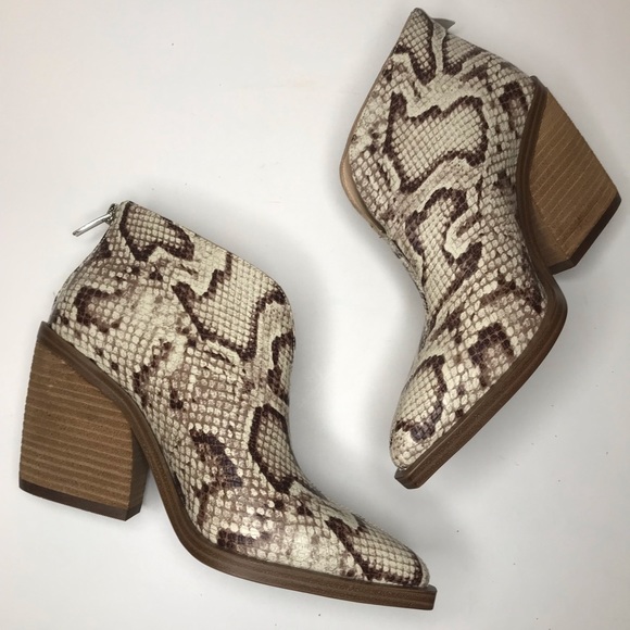 Vince Camuto Leather Women’s Ankle Boots -Size: 7M - Picture 13 of 17